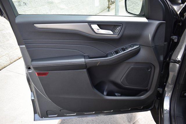 New 2023 Ford Escape SE image 16