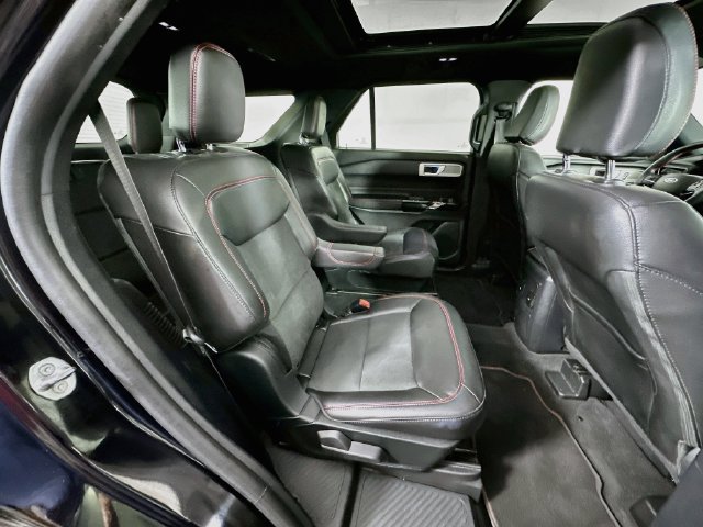 Used 2022 Ford Explorer ST-Line w/ Class IV Trailer Tow Package AWD/4WD image 30