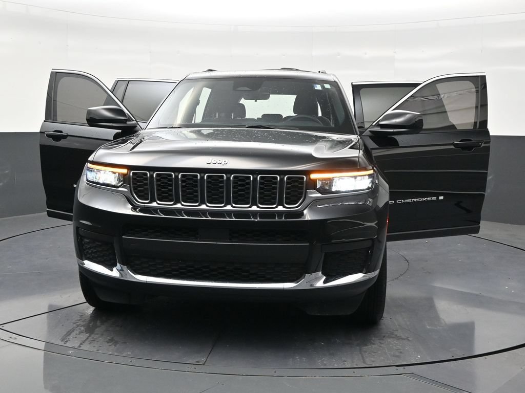 Used 2025 Jeep Grand Cherokee L Laredo w/ Luxury Tech Group I AWD/4WD image 33