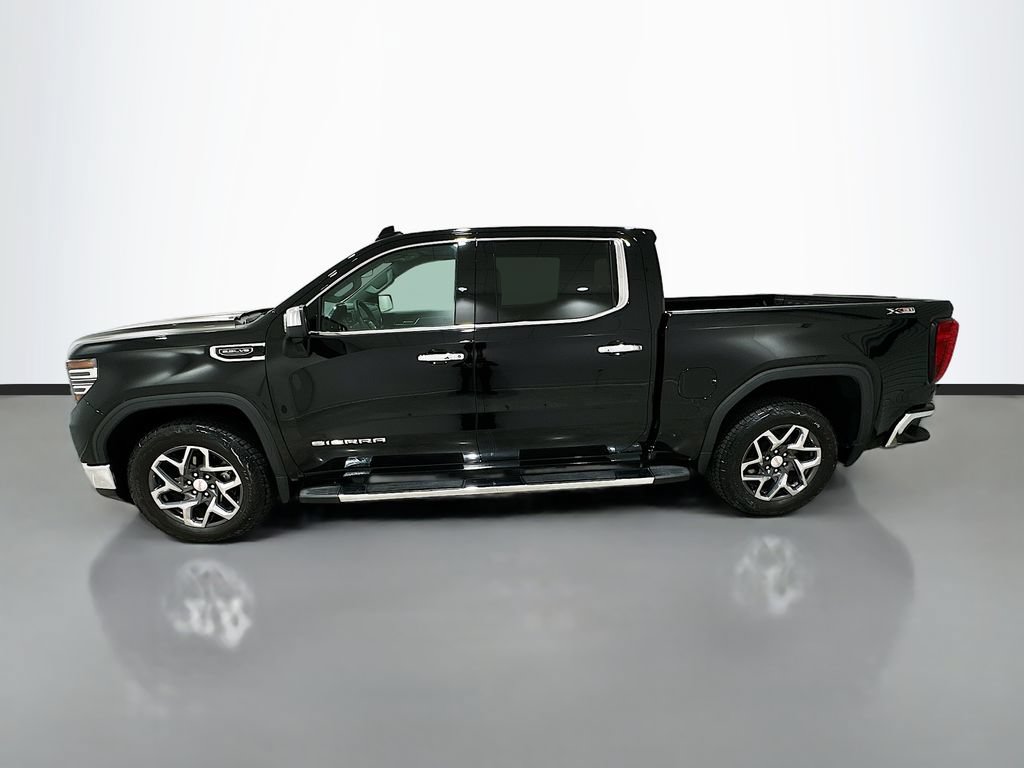 Used 2024 GMC Sierra 1500 SLT w/ X31 Off-Road Package AWD/4WD image 4