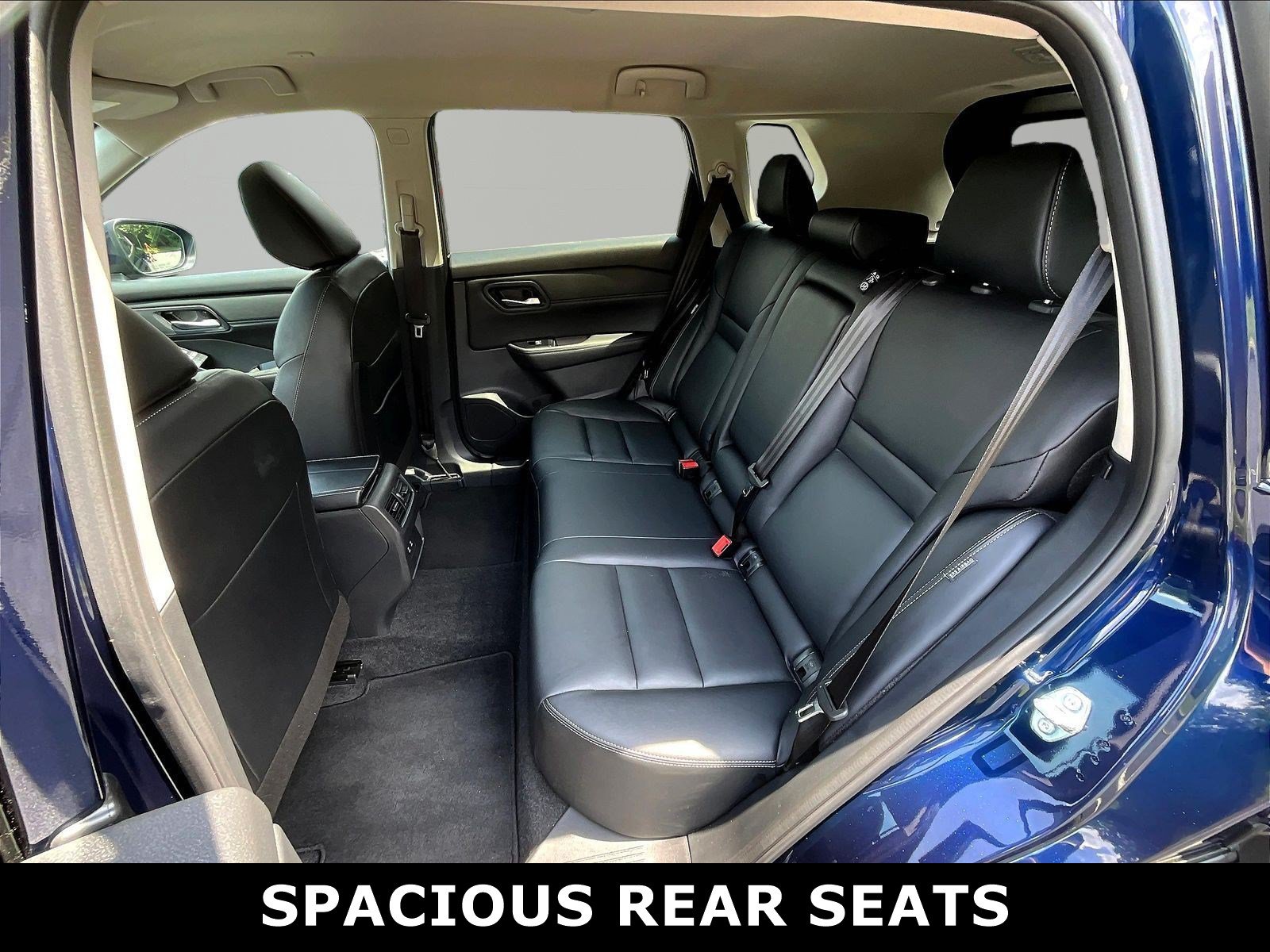 Used 2026 Nissan Rogue SL FWD image 3