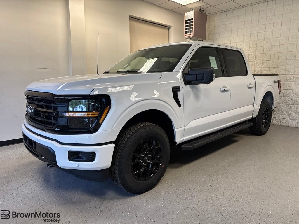 New 2026 Ford F150 XLT w/ Equipment Group 302A MID