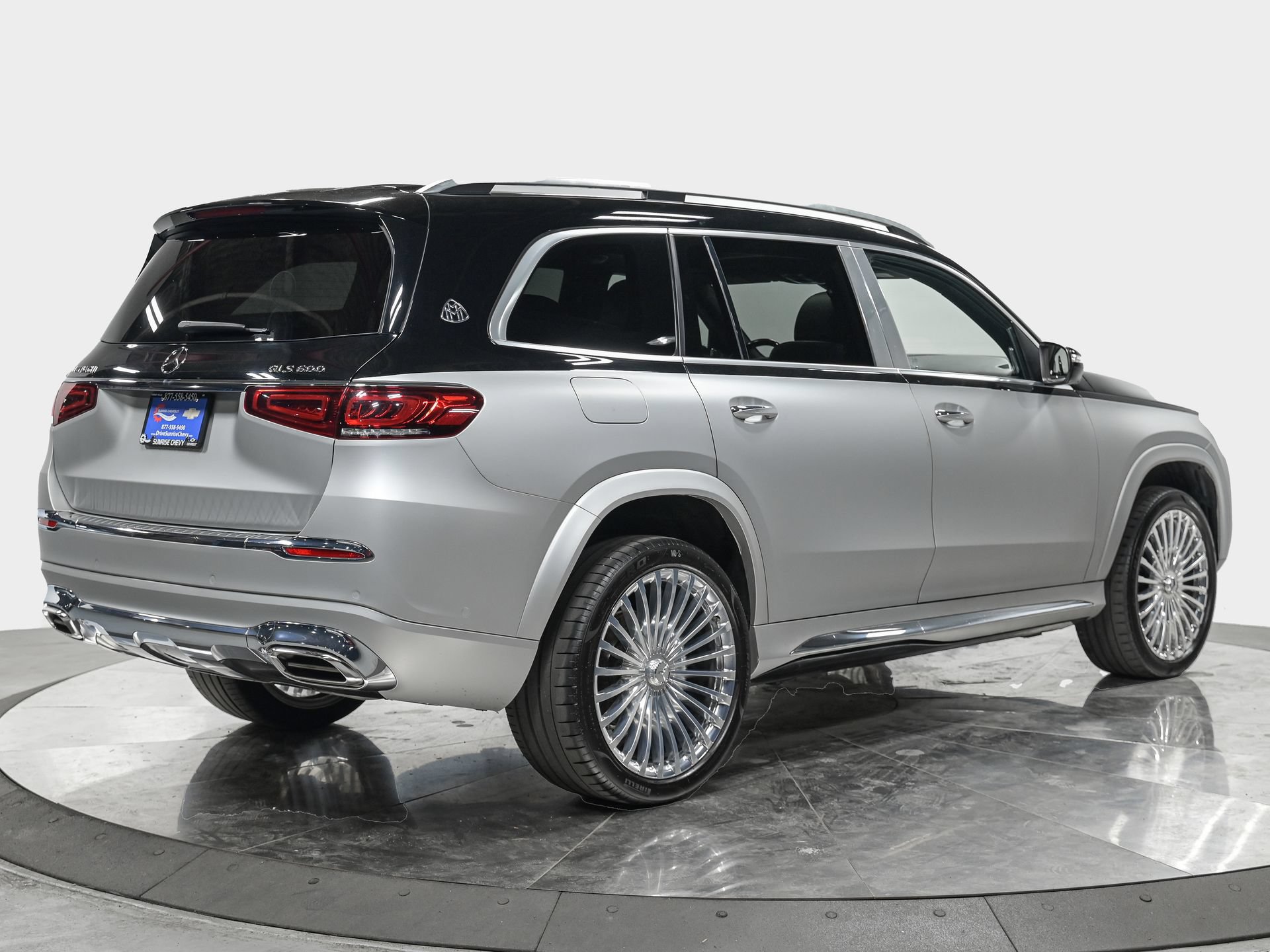 Used 2021 Mercedes-Benz Maybach GLS 600 4MATIC image 7