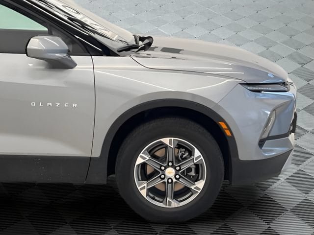 Certified 2026 Chevrolet Blazer LT FWD image 7