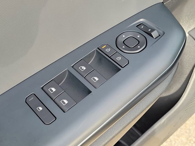 Used 2025 Kia K4 LXS image 16