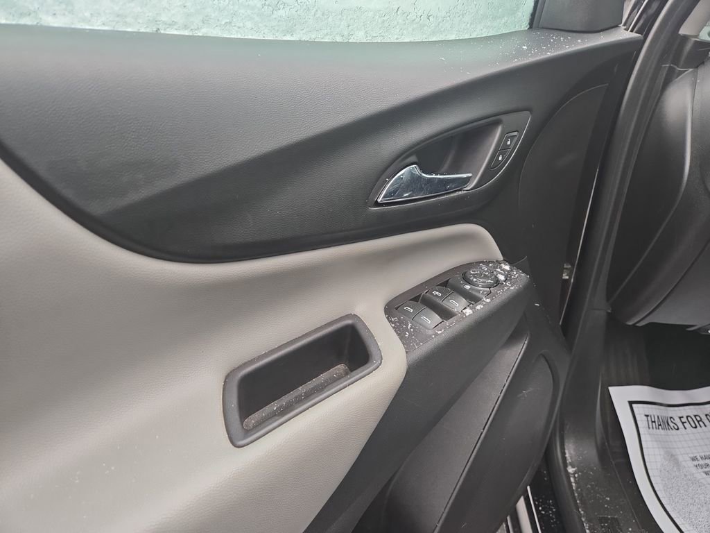 Used 2020 Chevrolet Equinox LS image 10
