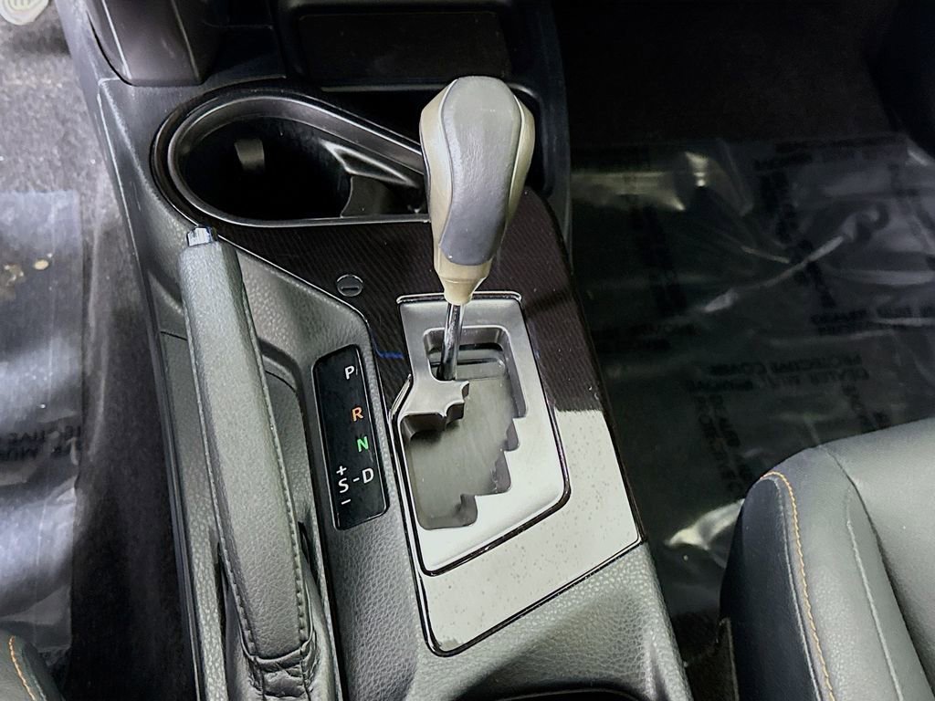 Used 2017 Toyota RAV4 SE w/ Advanced Technology Package image 8