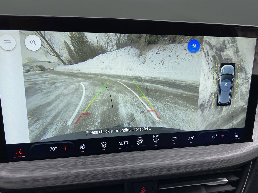 New 2026 Ford Escape SE w/ PHEV Premium Package image 11