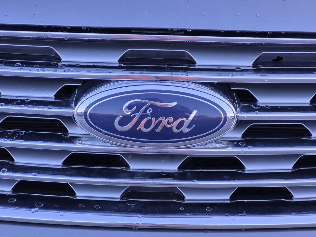 Used 2022 Ford Edge SE AWD/4WD image 10