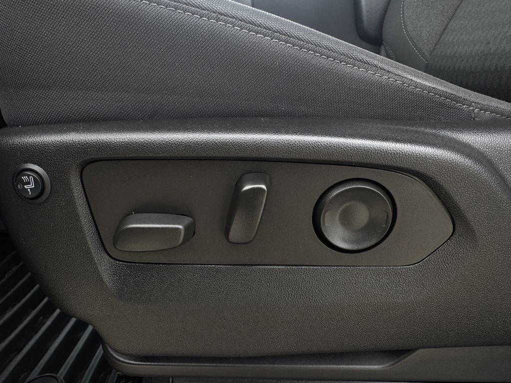 Used 2022 Chevrolet Silverado 1500 Custom RWD image 23