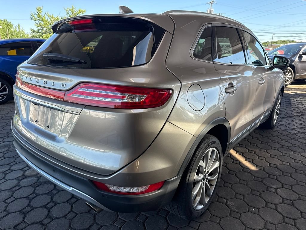 Used 2019 Lincoln MKC Select FWD image 5