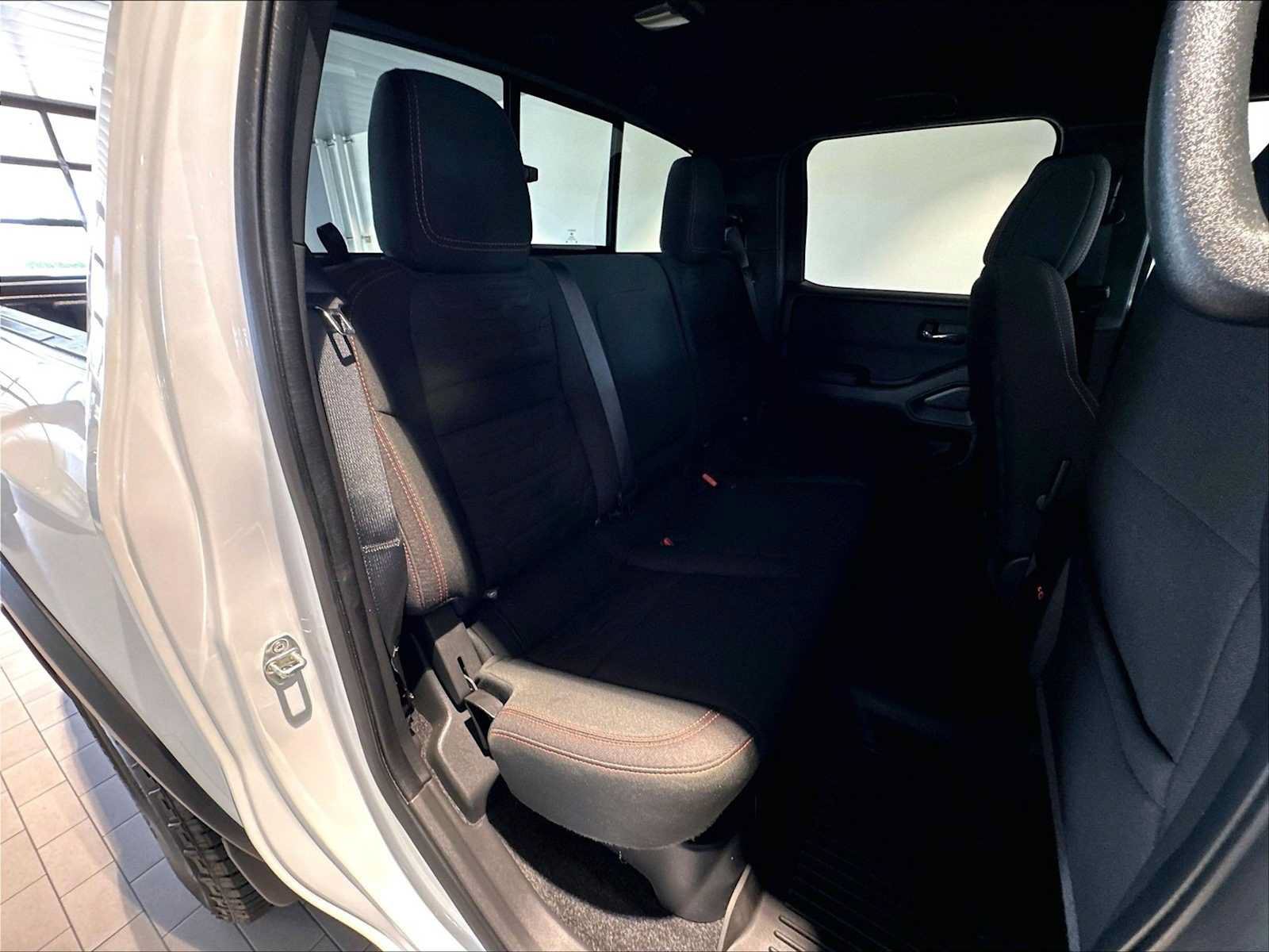 Used 2023 Nissan Frontier PRO-4X w/ Tow Package AWD/4WD image 32