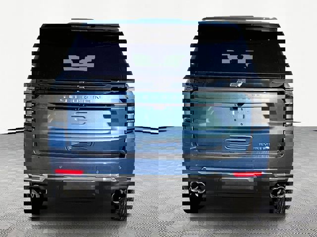 New 2026 Chevrolet Suburban Premier image 5