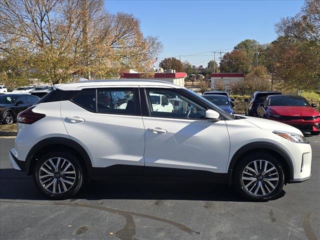 Used 2023 Nissan Kicks SV video 2