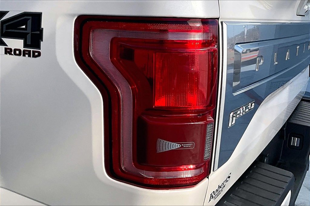 Used 2017 Ford F150 Platinum w/ Equipment Group 701A Luxury image 24