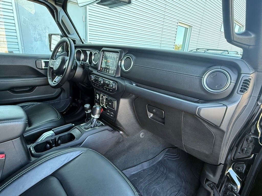 Used 2019 Jeep Wrangler Unlimited Sahara w/ Quick Order Package 24M Moab image 56