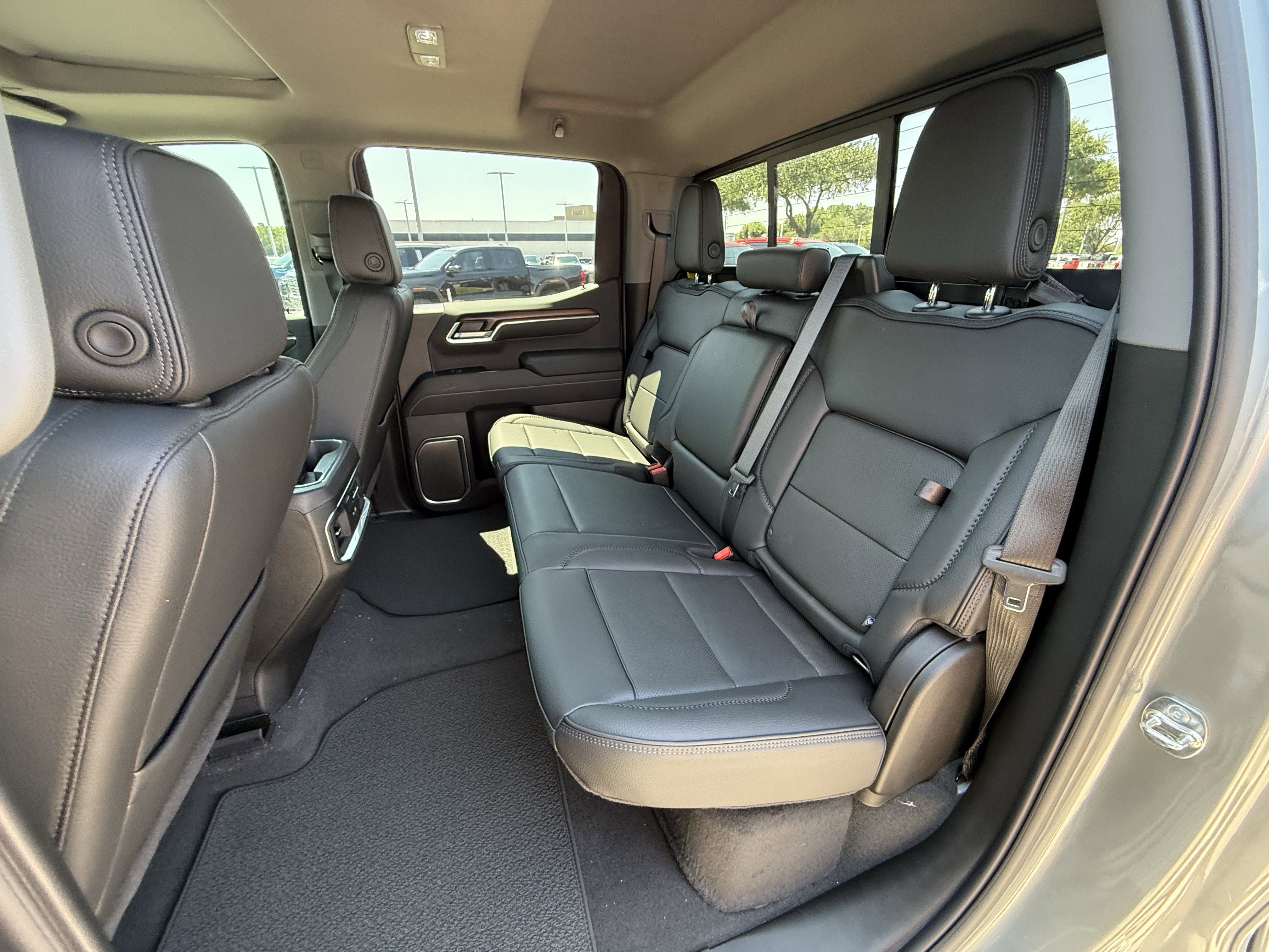 New 2026 GMC Sierra 1500 Denali w/ Denali Reserve Package image 16