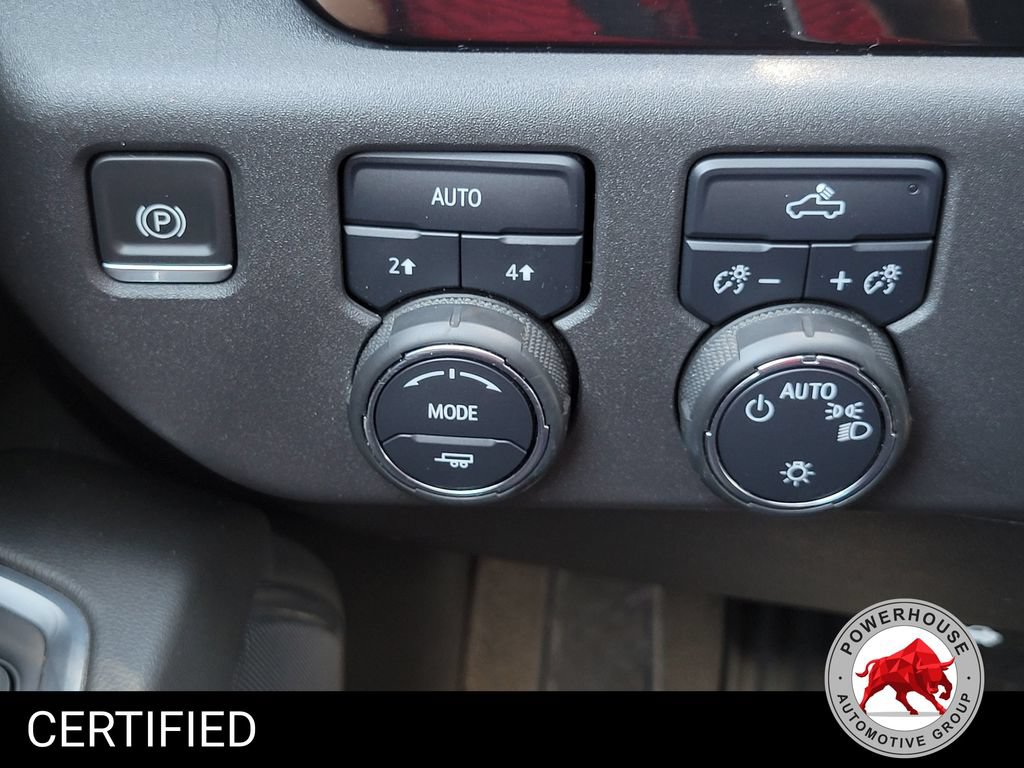 Used 2022 Chevrolet Silverado 1500 LT AWD/4WD image 28