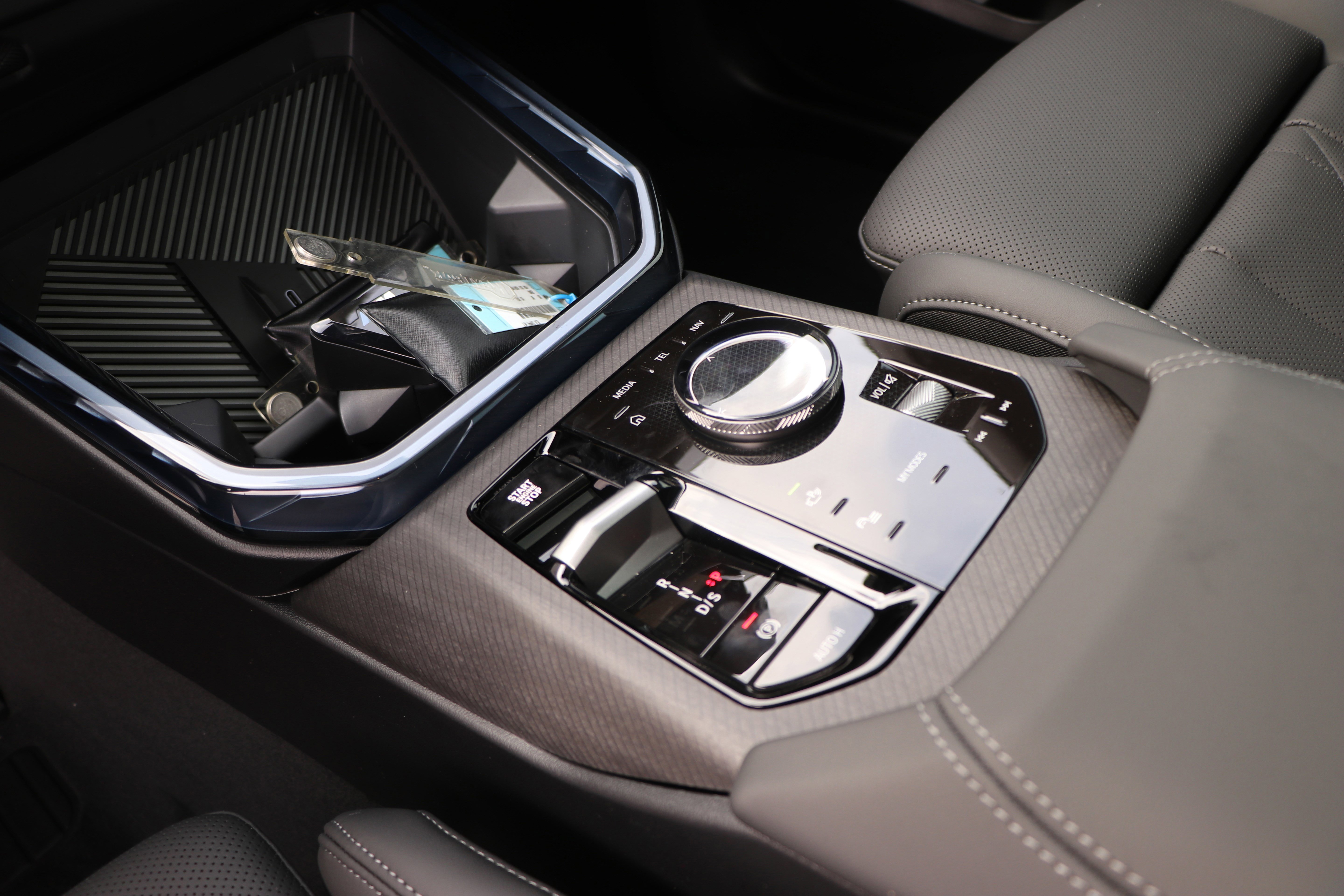 Certified 2025 BMW X3 xDrive30i w/ Premium Package image 18