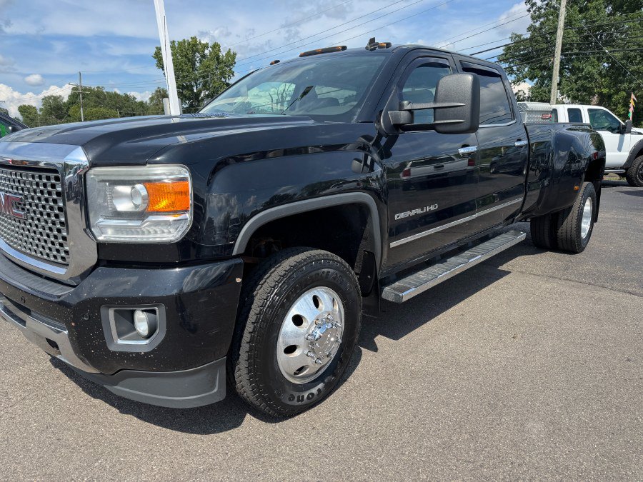 Used 2015 GMC Sierra 3500 Denali AWD/4WD image 9