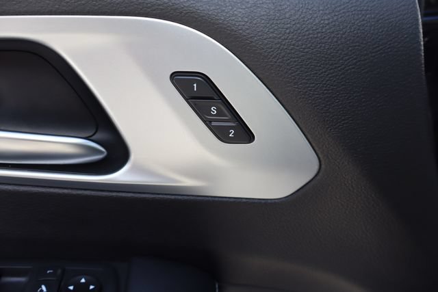 Used 2019 Chrysler Pacifica Limited FWD image 12