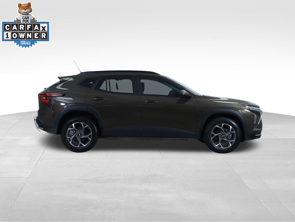 Used 2024 Chevrolet Trax LT w/ Driver Confidence Package image 13