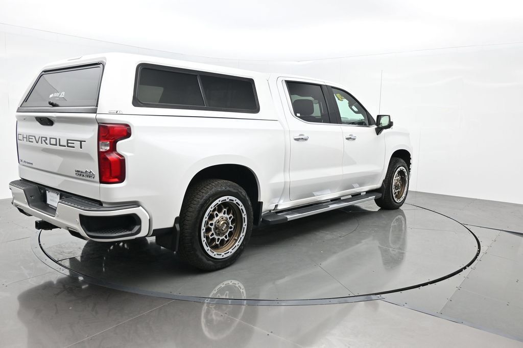 Used 2019 Chevrolet Silverado 1500 High Country w/ Technology Package AWD/4WD image 6