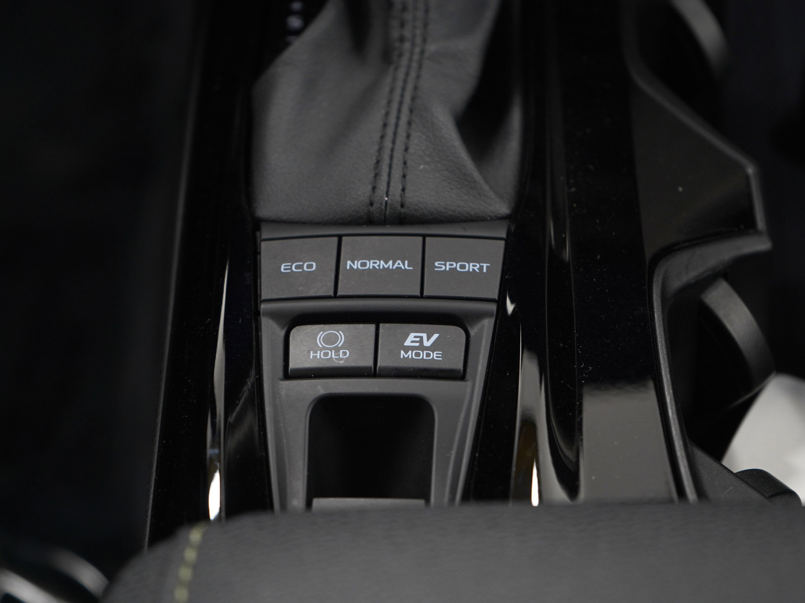 Used 2025 Toyota Camry XLE image 17