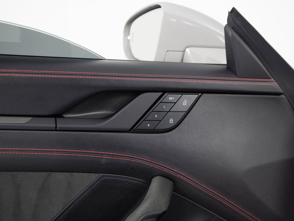 Certified 2022 Porsche 911 Carrera GTS RWD image 20