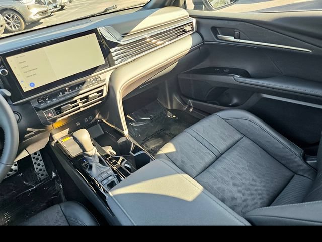 Used 2025 Toyota Camry XSE FWD image 34