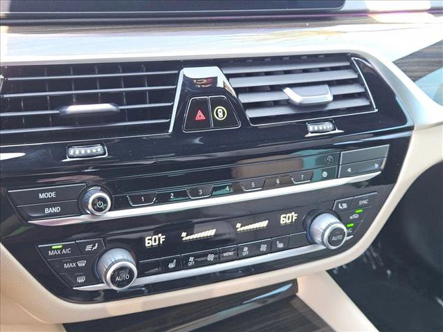 Used 2021 BMW 540i w/ Premium Package image 15