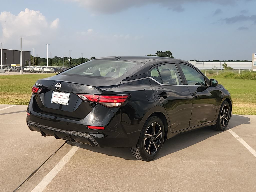 Used 2025 Nissan Sentra SV FWD image 5