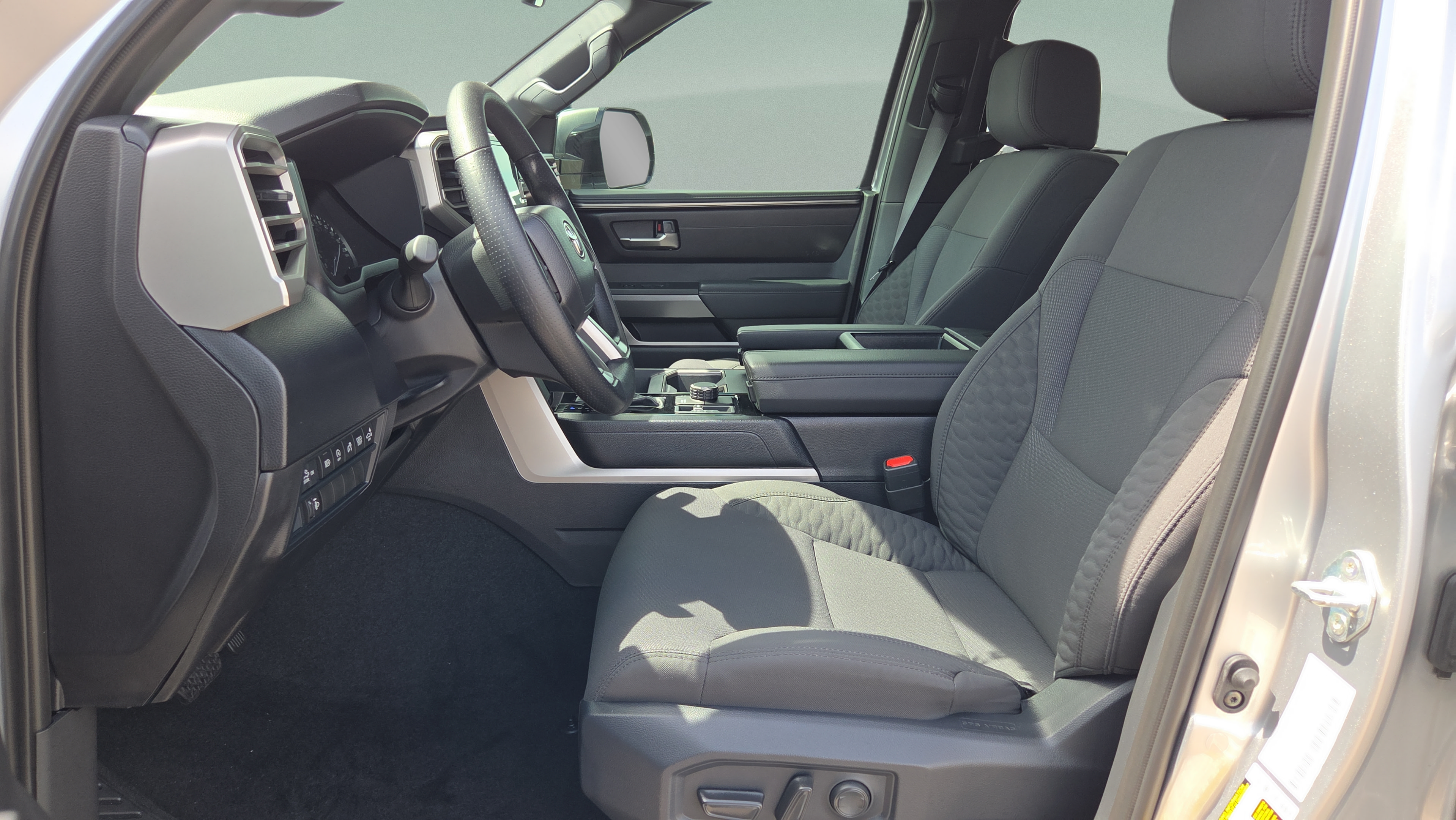 Certified 2025 Toyota Tundra SR5 w/ SR5 Convenience Package AWD/4WD image 12