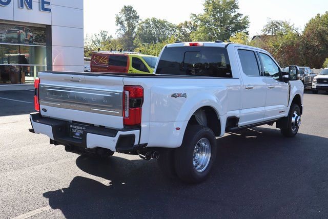 Used 2026 Ford F350 Platinum w/ Platinum Plus Package AWD/4WD image 3