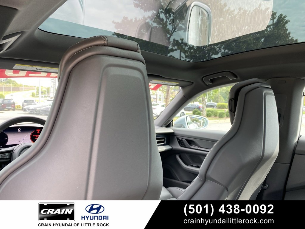 Used 2020 Porsche Taycan 4S w/ Premium Package image 34