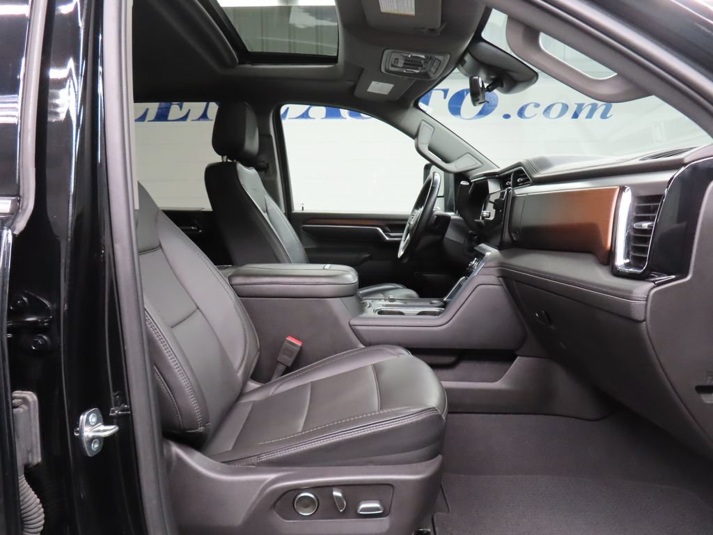 Used 2024 GMC Sierra 2500 Denali w/ Denali Reserve Package AWD/4WD image 32