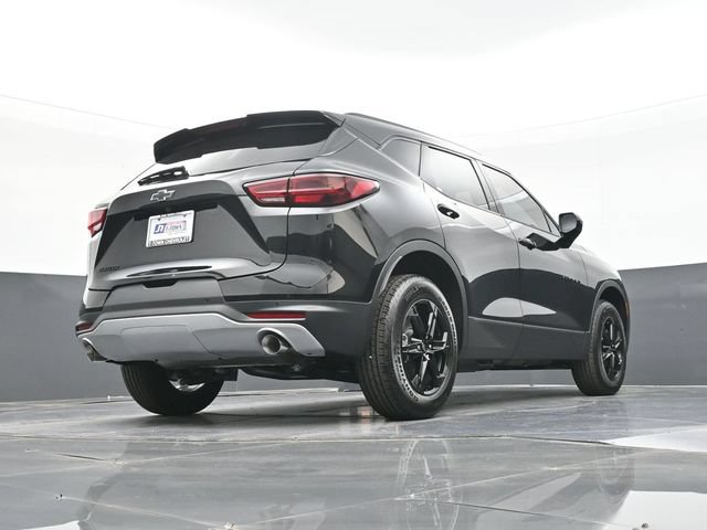 New 2026 Chevrolet Blazer LT w/ Midnight/Sport Edition FWD image 40