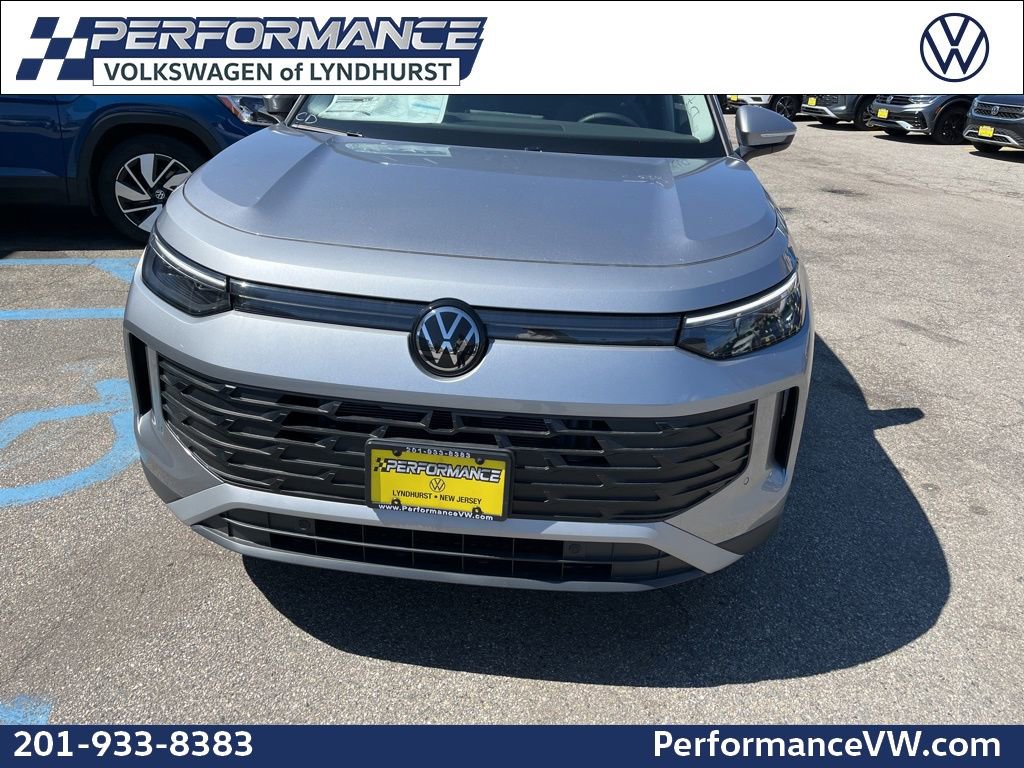 New 2026 Volkswagen Tiguan SE AWD/4WD image 1
