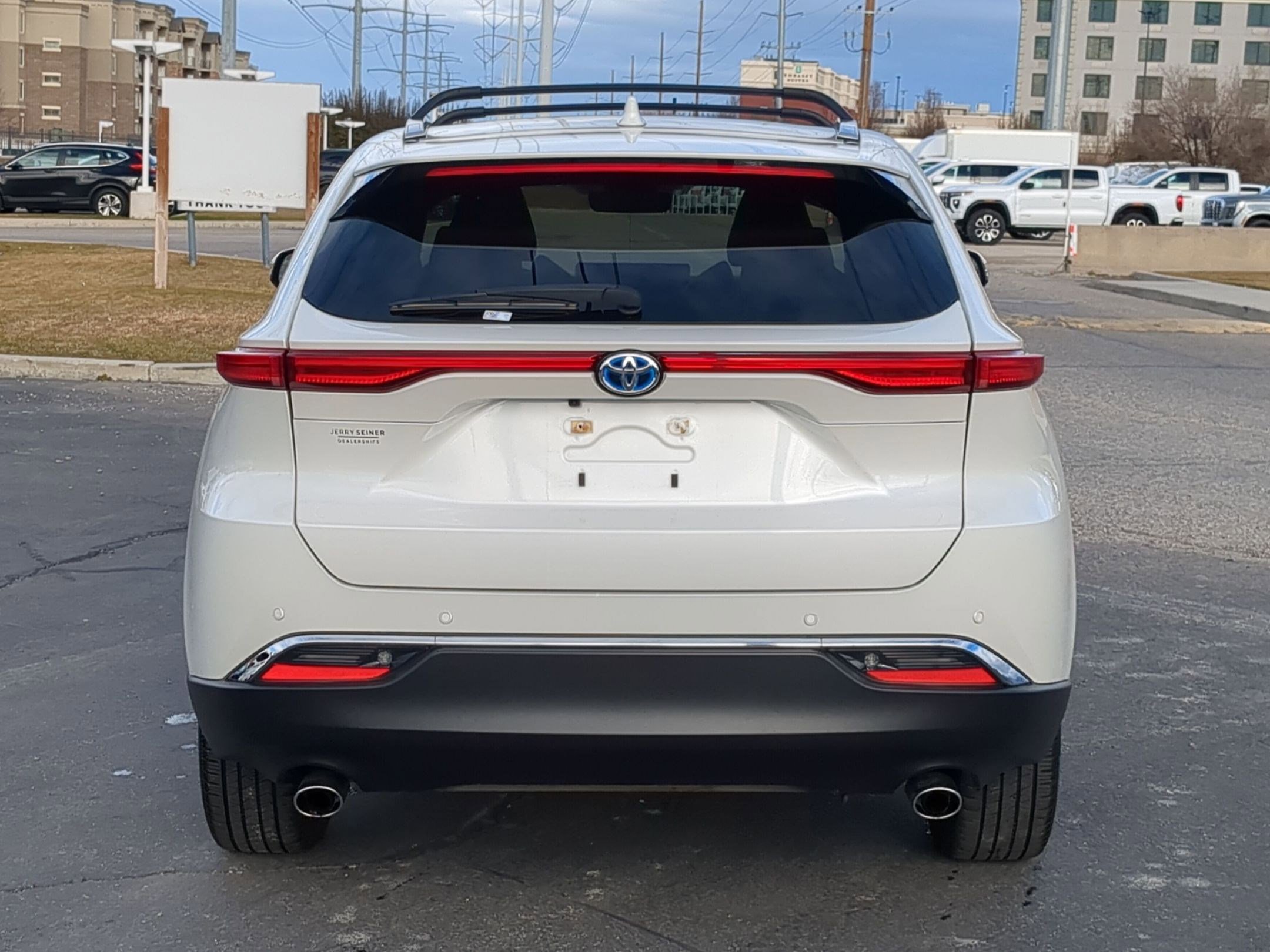 Used 2021 Toyota Venza Limited image 5