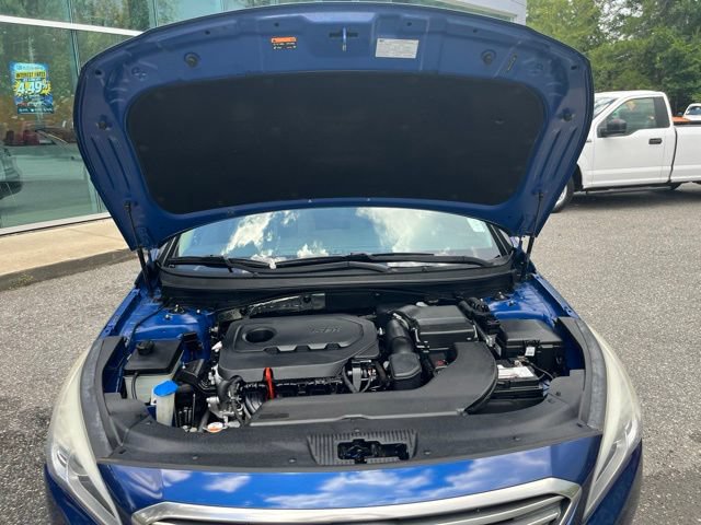 Used 2015 Hyundai Sonata SE w/ Option Group 09 FWD image 32