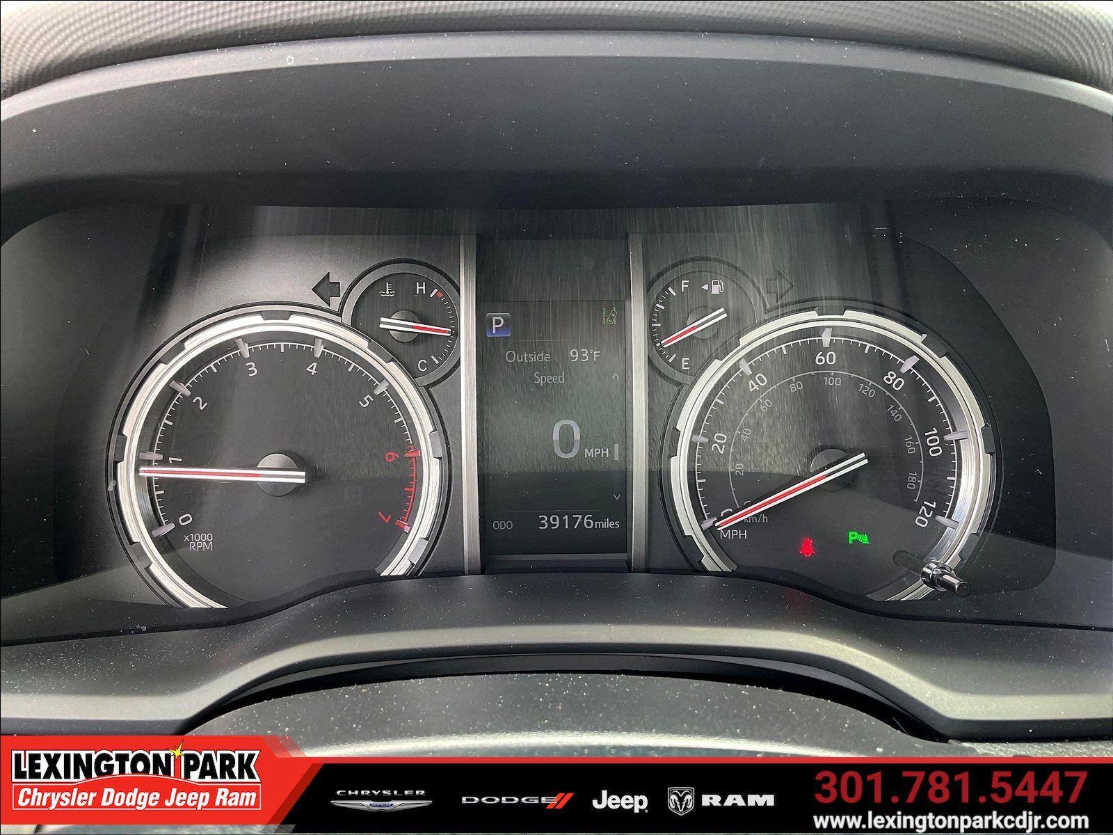 Used 2023 Toyota 4Runner Limited AWD/4WD image 13