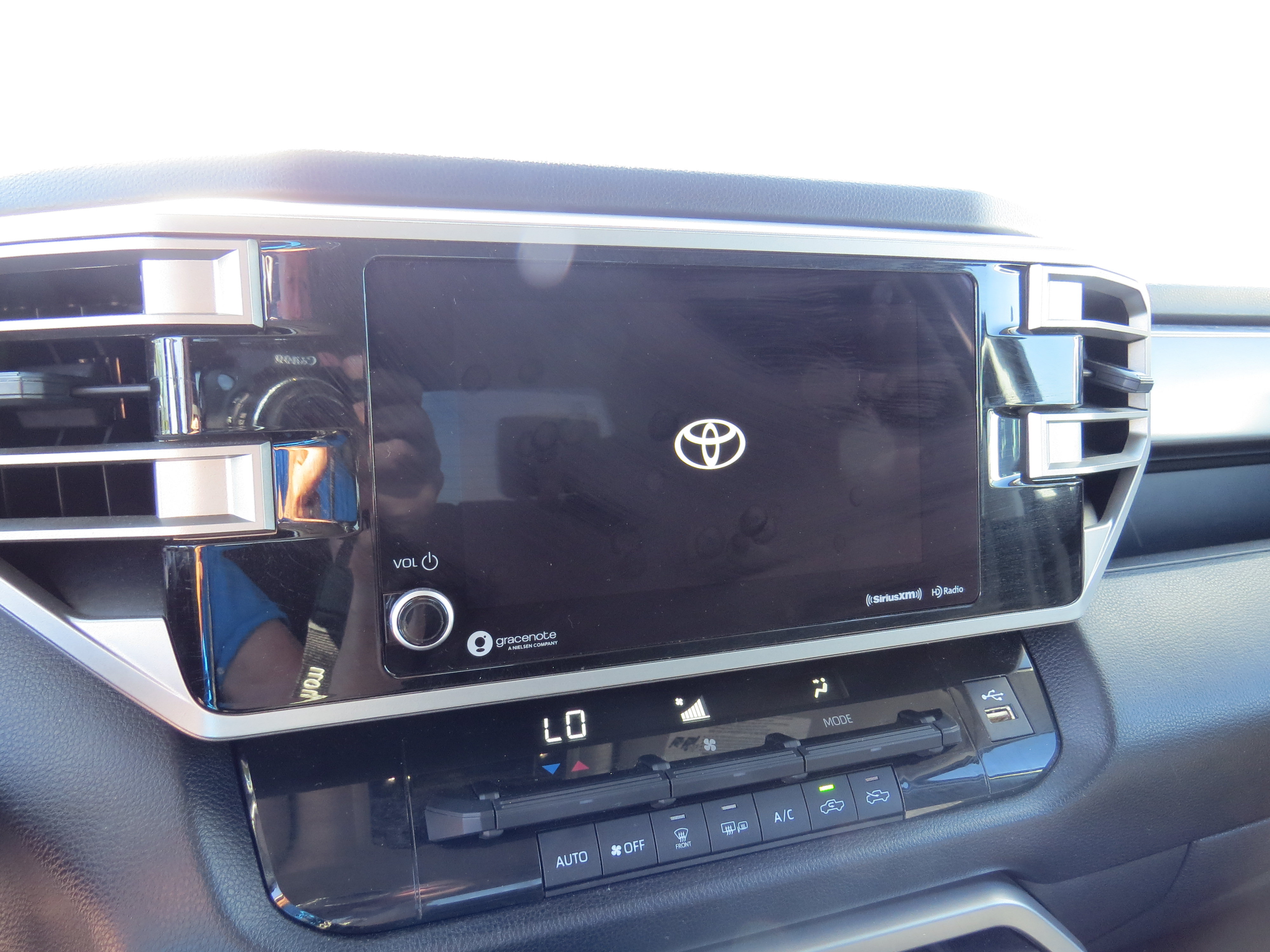 Used 2023 Toyota Tundra SR5 w/ SR5 Convenience Package AWD/4WD image 20
