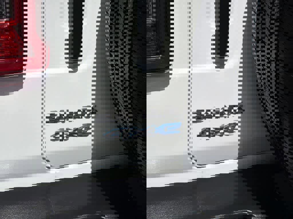 Used 2025 Jeep Wrangler Sahara image 31