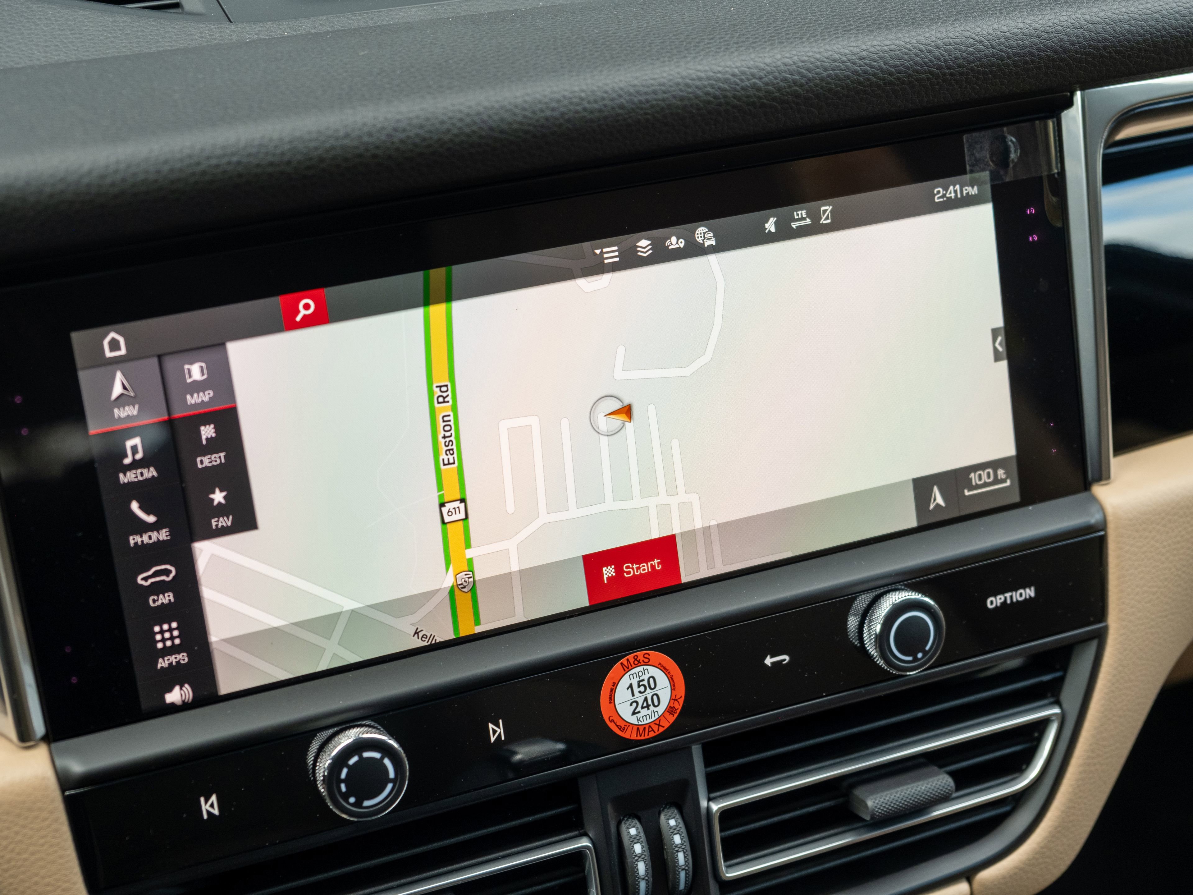 Certified 2026 Porsche Macan AWD/4WD image 27