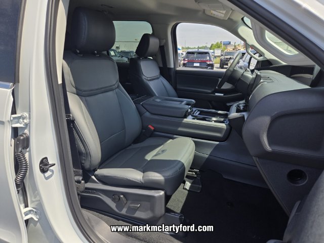 New 2026 Ford Expedition Active RWD image 13