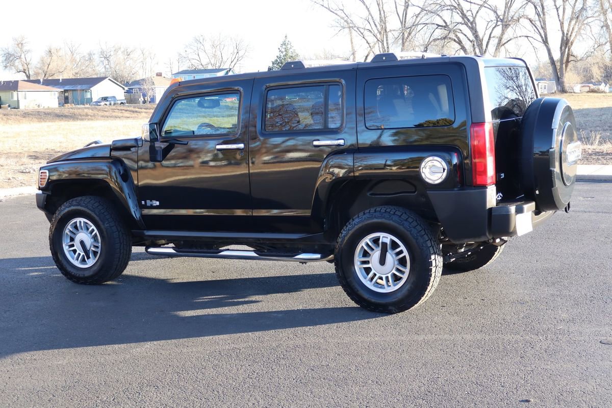 Used 2006 HUMMER H3 w/ Chrome Appearance Package image 8