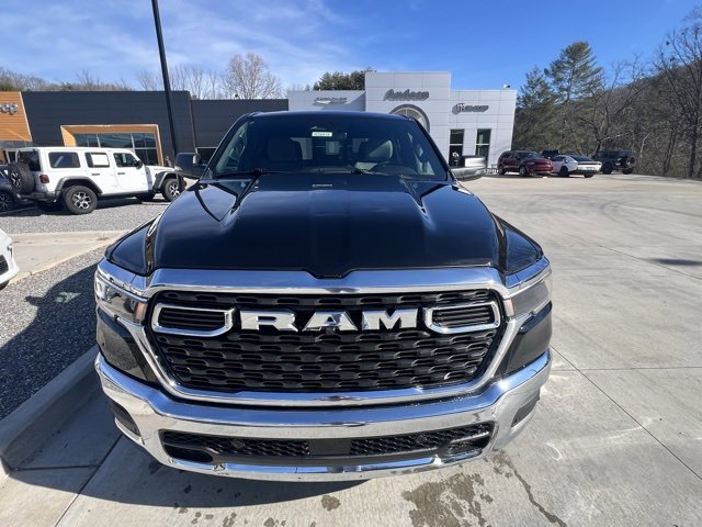 New 2026 RAM 1500 4x4 Crew Cab image 9