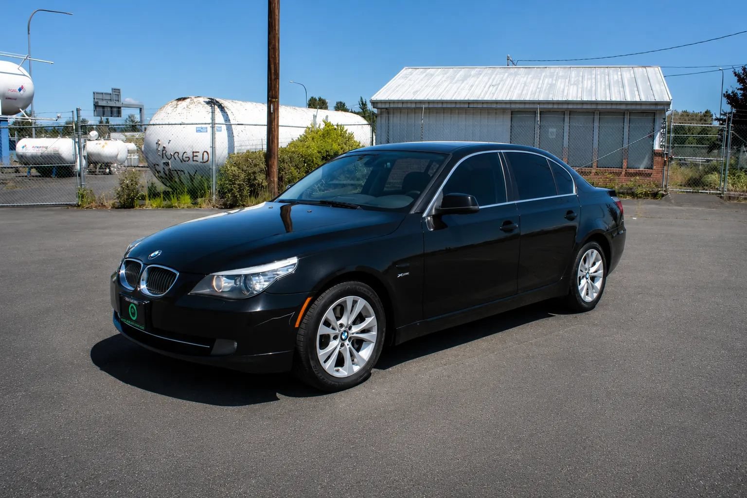 Used 2010 BMW 535i xDrive Sedan AWD/4WD image 3