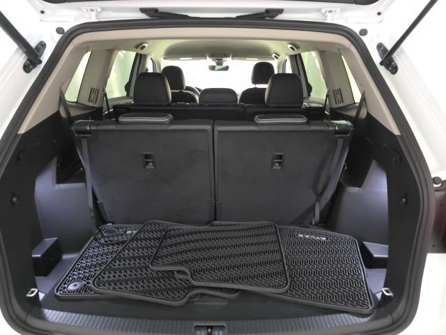 Used 2025 Volkswagen Atlas SE image 39
