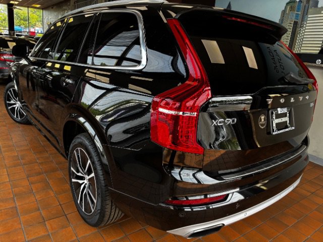 Used 2020 Volvo XC90 T5 Momentum w/ Protection Package Premier FWD image 7